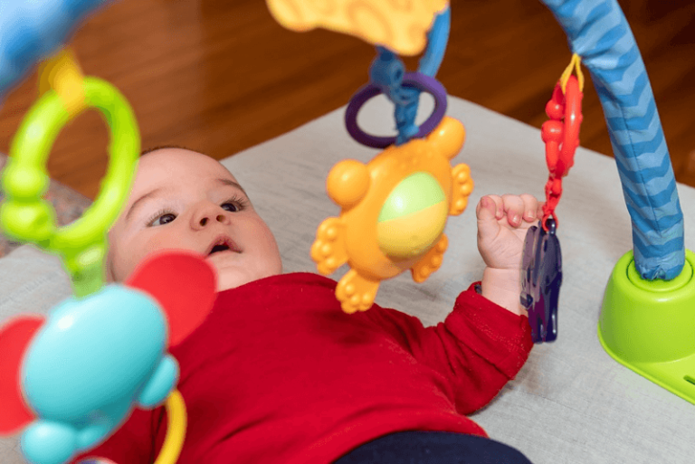 Entenda como a estimulação precoce pode afetar o futuro do seu filho