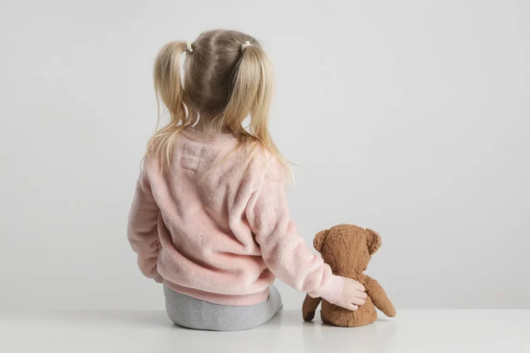 Benefícios do brinquedo para crianças com Transtorno do Espectro Autista (TEA)