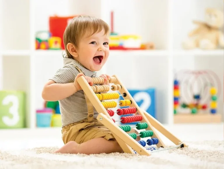 Quarto de brinquedos montessorianos: por que vale a pena investir em um?