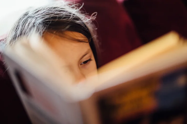 Veja 6 dicas para desenvolver o hábito da leitura no seu filho