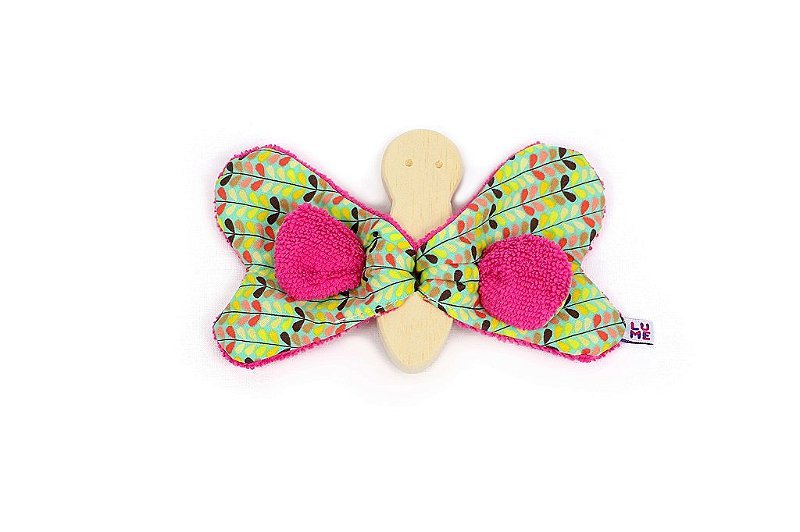 Borboleta sensorial de madeira e tecido para bebês